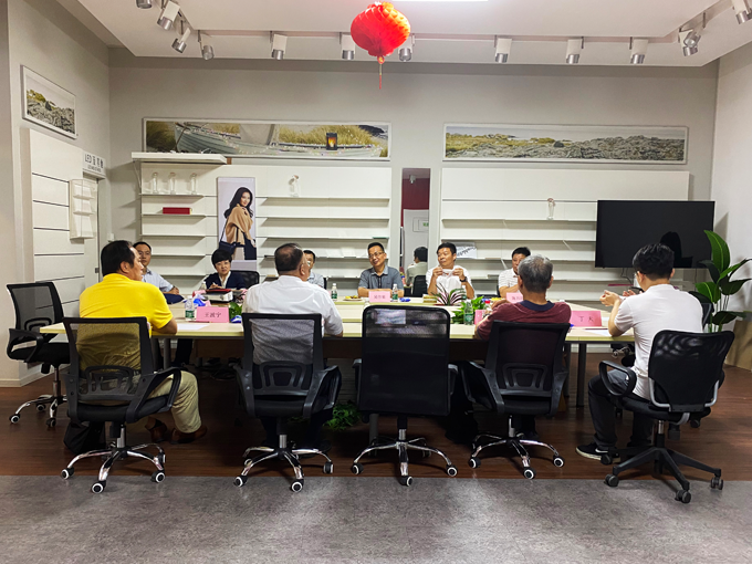 江蘇省臺(tái)辦副主任吳偉榮一行來太調(diào)研